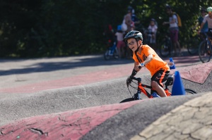 WEB2023 5KMFamille Ve╠ülosanne Florian Aeby 111819