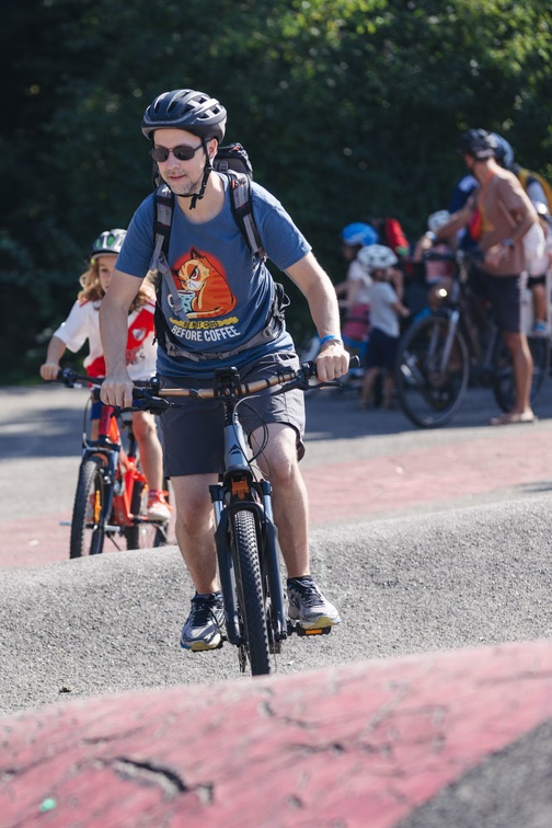 WEB2023_5KMFamille_Ve╠ülosanne_Florian Aeby_112014.jpg
