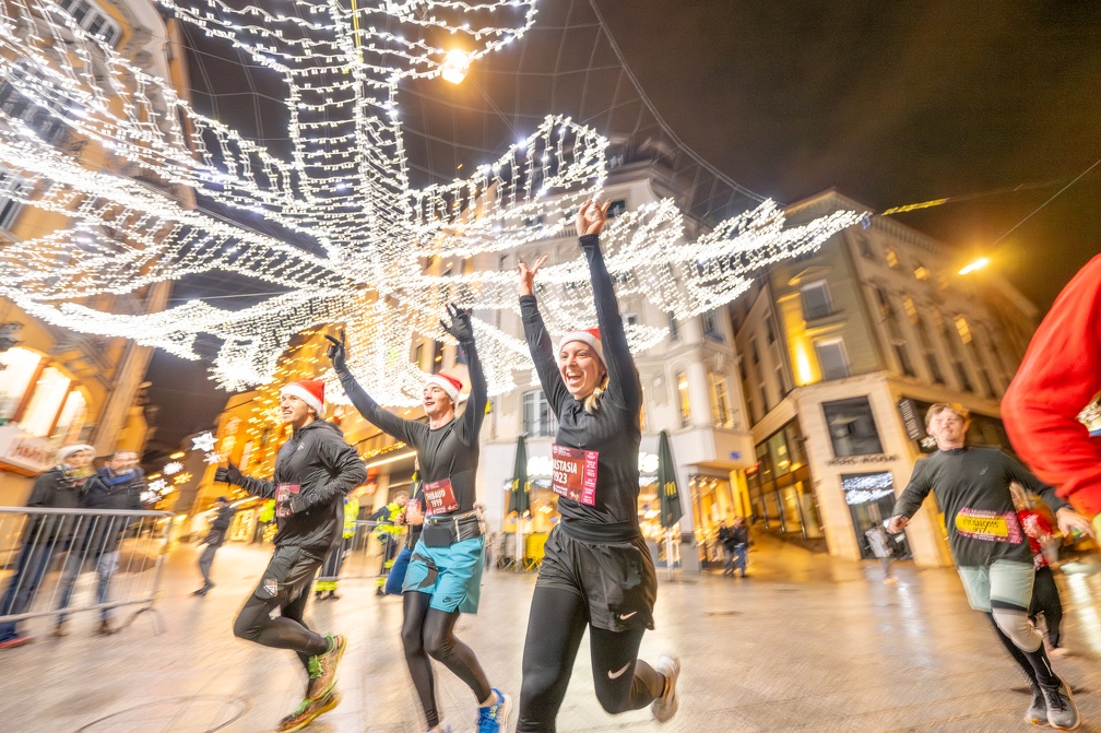 krew.ch-XmasRun 2024--137.jpg